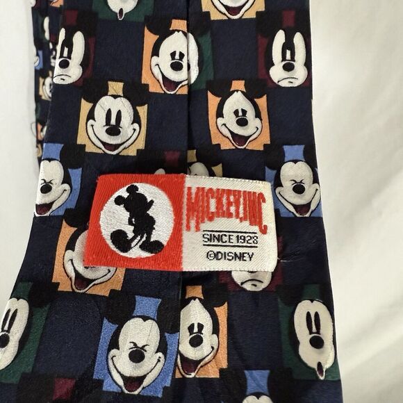 Mickey Inc Tie Men's 60" Mickey Mouse Face Print 100% Silk 4" Wide - Picture 2 of 5